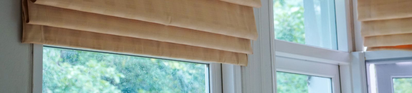 How to Choose the Right Material for Your Custom-Made Roller Shades
